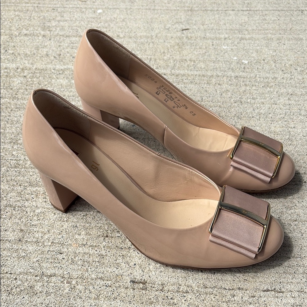 HOGL Nude High Heels- elegant, special occasion shoes. Size US 6 Made in Germany